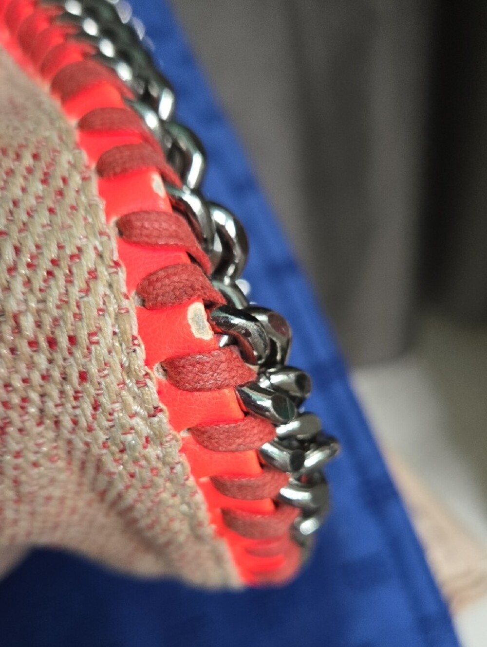 Stella McCartney Large Falabella Pink Tweed Tote with Gunmetal Chain Trim - Picture 7 of 16